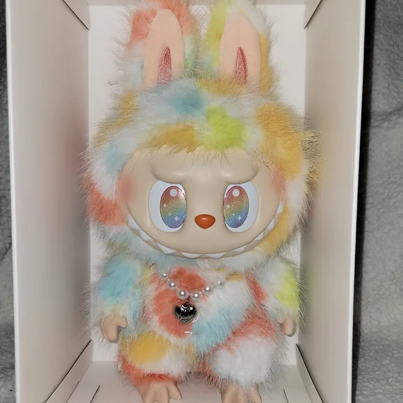 New Authentic Rock The Universe Labubu - Picture 2 of 12